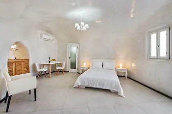 Spilies By Thireas Apartment *